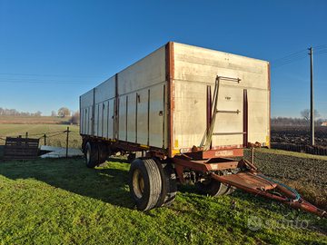 Rimorchio ribaltabile