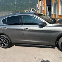 Alfa Romeo Stelvio 2.2 Turbodiesel 180 CV AT8 Q4