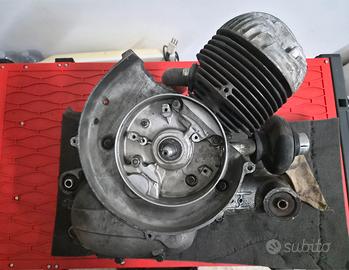 Motore vespa 125 primavera/et3 VMA2M