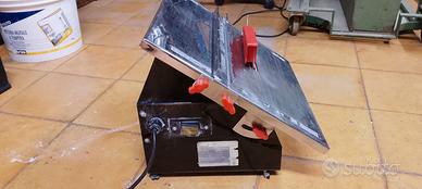 Tagliapiastrelle elettrica ad acqua Valex 500 W