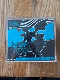 Etb di luce nera scarlatto e violetto( pokemon)