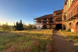 CASA SEMINDIPENDENTE A CASTAGNOLE MONFERRATO
