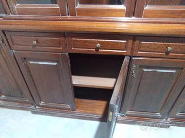 Mobile artigianale in legno massello