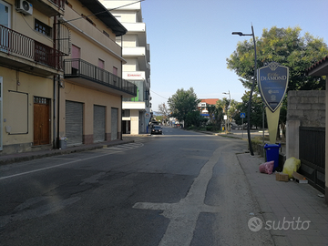 Appartamenti con annesso negozio