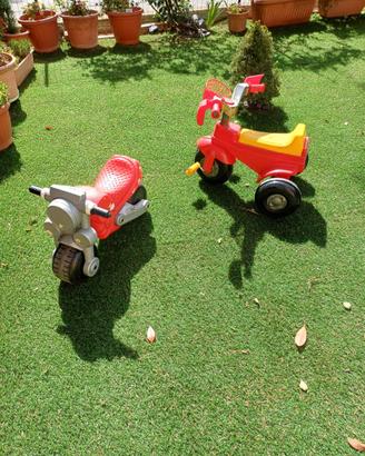 TRICICLO E MINI MOTO GIOCATTOLO