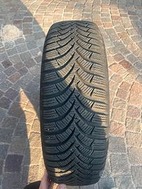 4 GOMME ANTINEVE SU CERCHI IN FERRO