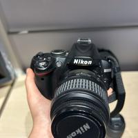 NIKON D3000 + OBIETTIVI 18-55 55-200 mm