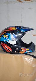 Casco+ abbigliamento completo bambino 8-12