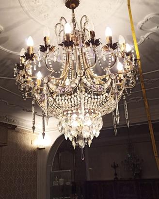 Lampadario in ottone e cristallo Swarovski
