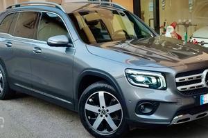 Mercedes GLB200 marche automatiche