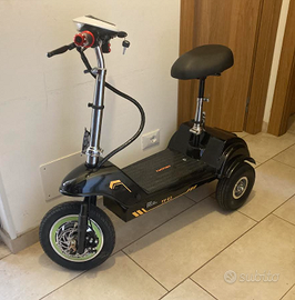 Triciclo elettrico senza patente