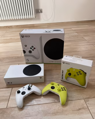 Xbox serie S + 2 controller originali
