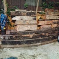 Storiche travi in legno dallo spessore cm 16x25