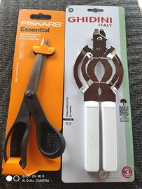 Forbici da cucina+pinza apri tutto.