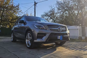 Mercedes ml 350 accetto permute con station wagon 