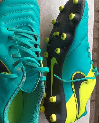 scarpe da calcio nike taglia 44
