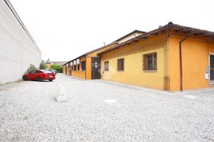 MAGAZZINO A CALDERARA DI RENO