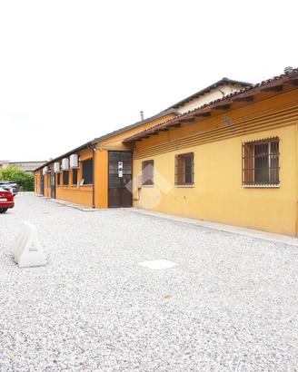 MAGAZZINO A CALDERARA DI RENO