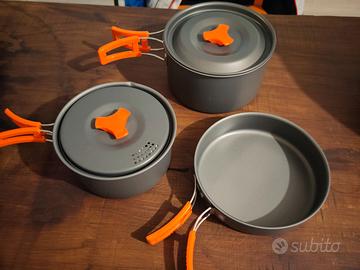 Set pentole campeggio