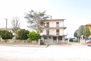 CASA INDIPENDENTE A FORLÌ