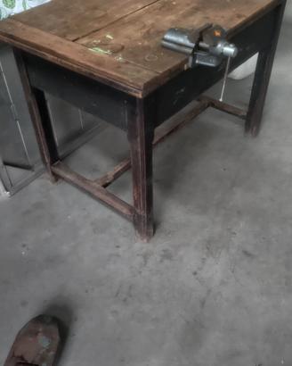 Banco da lavoro in legno 