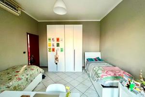 2 posti in doppia vicino Porta Mascarella