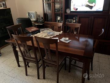 Parete attrezzata tavolo e sedie arte povera legno