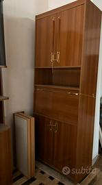 Parete attrezzata in legno