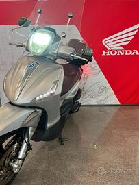 Piaggio Beverly 350