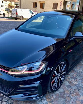 Volkswagen Golf GTI Performance 2.0 245 CV TSI DSG