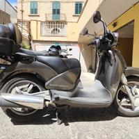 Aprilia Scarabeo 250