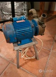Pompa elettrica per travaso liquidi 