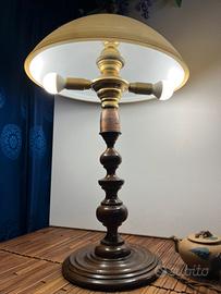 Lampada in legno e vetro vintage