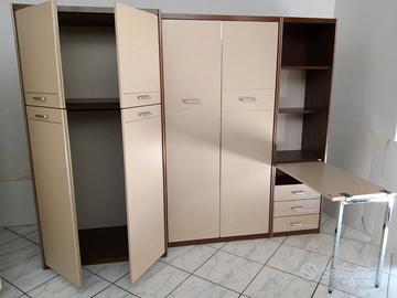 camera letto parete attrezzata