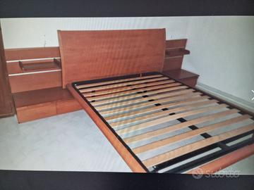 LETTO  IN LEGNO COLOR CILIEGIO  COME FOTO  NUOVO