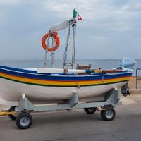 Barca in legno completa di tutto
