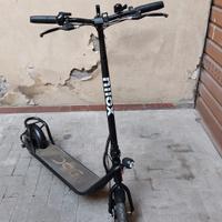 MONOPATTINO ELETTRICO NILOX 