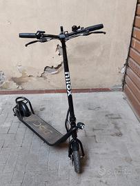MONOPATTINO ELETTRICO NILOX 