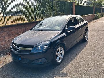 OPEL  ASTRA GTC  1.6 CAMBIO AUTOMATICO