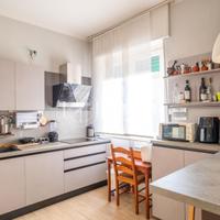 TRILOCALE RISTRUTTURATO IN CLASSE C, GIARDINO, BOX