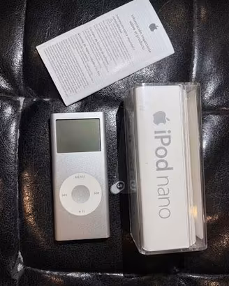 Apple iPod Nano 1a Gen 2GB - Nuovo Mai Usato