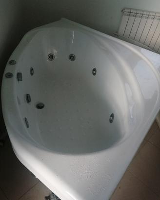vasca idromassaggio 