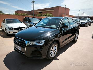 Audi Q3 2.0 TDI 120 CV Business