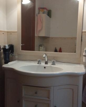 mobile bagno con specchio