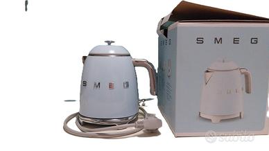 Smeg KLF05CREU bollitore elettrico 0,8 L 1400 W bl