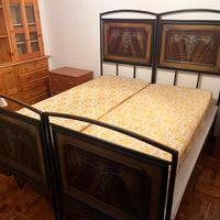 Coppia di letti singoli in ferro laccato