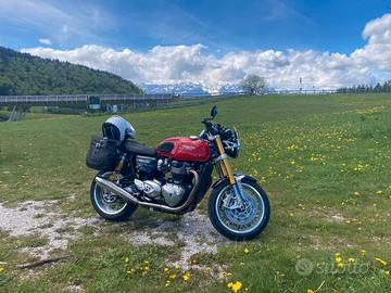 TRIUMPH THRUXTON 1200 R