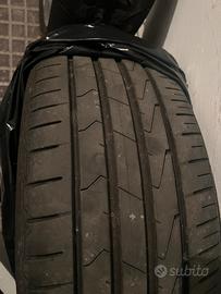 Gomme Hankook 225/40 R18 92W XL