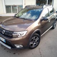 DACIA SANDERO STEPWAY GPL GARANZIA