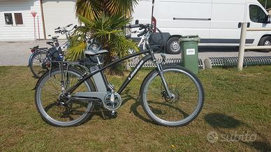 Bici Elettrica Uomo ruota 28" batteria 48V 10ah